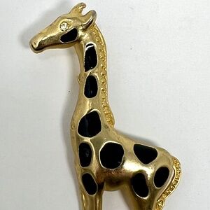 Giraffe Enamel Gold Brooch with Crystal Eye  Unmarked